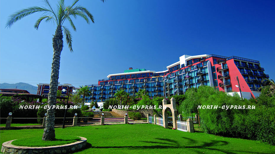 Пятизвездочный отель и казино Merit Crystal Cove на Северном Кипре